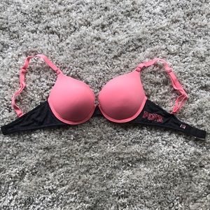 PINK Victoria’s Secret 32C Wear Everywhere Bra